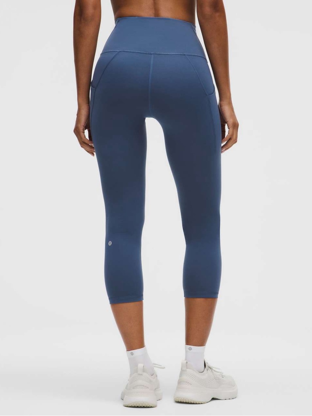 lululemon 23” Wunder Train Crop Leggings with Pockets